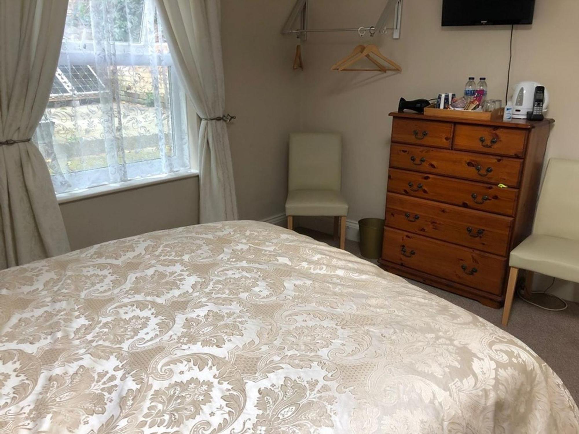 The Brandize Guest House Torquay Room photo